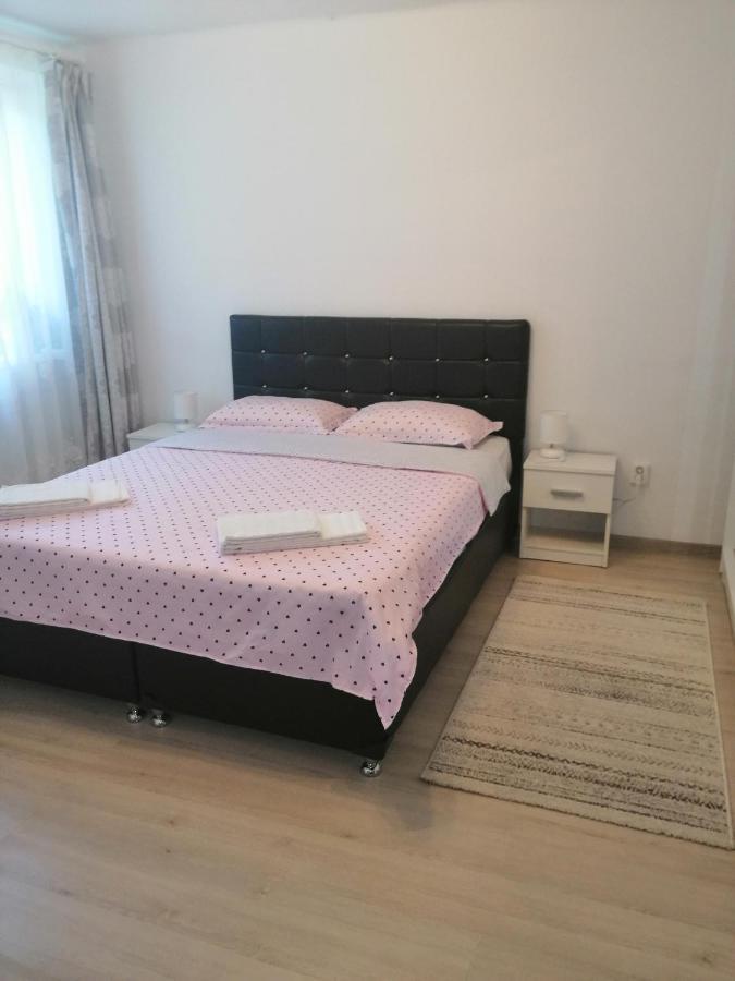 Amigohd² Apartment Hunedoara Exterior photo